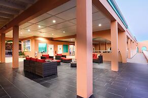 Grapetree Bay Hotel & Villas