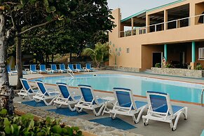 Grapetree Bay Hotel & Villas