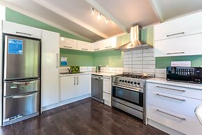 Treetops - Forest Escape - Onetangi