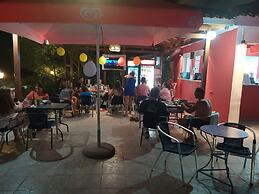 Giannis Studios Alykes