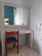 Giannis Studios Alykes