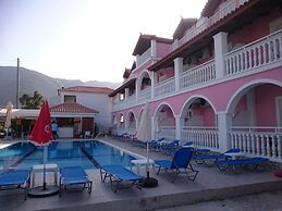 Giannis Studios Alykes