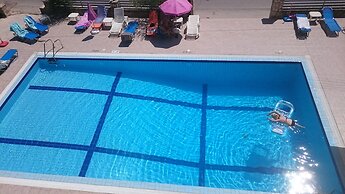 Giannis Studios Alykes