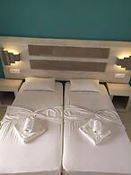 Giannis Studios Alykes