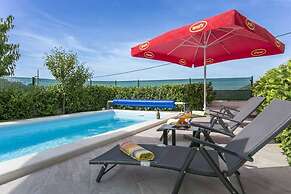 Holiday Home Mons Aureus