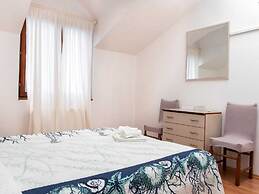 Holiday Home Mons Aureus