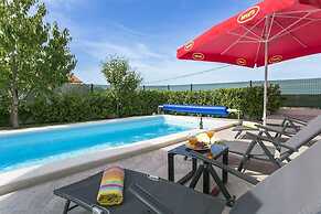 Holiday Home Mons Aureus