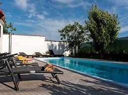 Holiday Home Mons Aureus