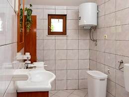 Holiday Home Mons Aureus