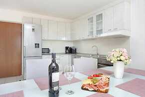 Holiday Home Mons Aureus