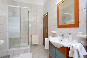 Holiday Home Mons Aureus