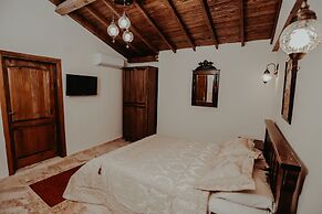 Tetrapole Boutique Hotel