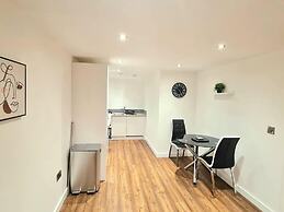 1-bedroom Aprt in Salford- Freeparking- Sleeps3