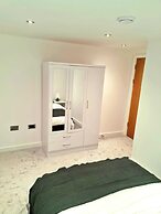 1-bedroom Aprt in Salford- Freeparking- Sleeps3