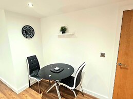 1-bedroom Aprt in Salford- Freeparking- Sleeps3