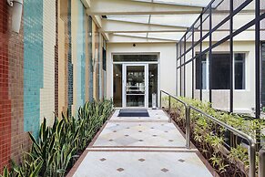 Concept Uno Apartments by BnbHost