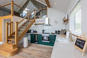 Foxes Den
