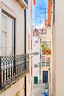 Romantic Alfama Getaway