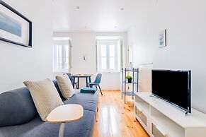 Romantic Alfama Getaway