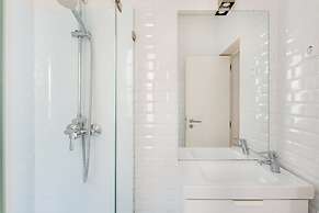 Romantic Alfama Getaway