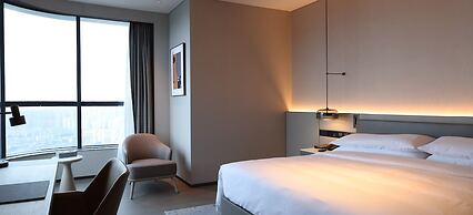 DoubleTree by Hilton Chengdu Riverside - Close to Panda Base and Cheng