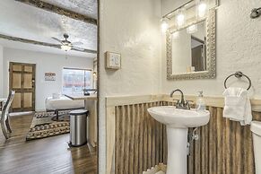 1BD Suitenear Old Colorado City & Hiking!dogs Welcome!