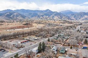 1BD Suitenear Old Colorado City & Hiking!dogs Welcome!