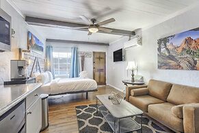 1BD Cozy Suiterestaurants & Hiking!dogs Welcome