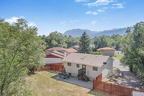 4brnear Garden Of The Gods With Large Yard