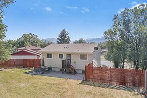 4brnear Garden Of The Gods With Large Yard