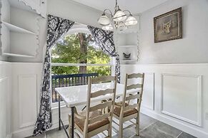 3bdcheyenne Mtn Suburbsrestaurants & Hiking