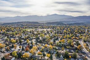 4BR Central Location & Near Parks!