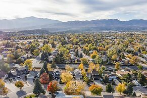 4BR Central Location & Near Parks!