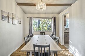 4BR Central Location & Near Parks!