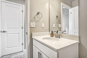 3BD Modern Home Close to Usafa