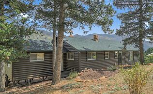3BD Cowboy Cabin Pikes Peak Mountain Log Cabin