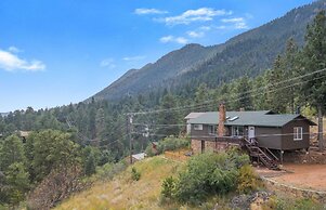3BD Cowboy Cabin Pikes Peak Mountain Log Cabin