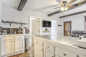 2BD Cozy Retreatclose to Red Rocksdogs Welcome!