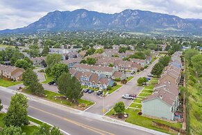 3brstate Park&mountainsnearby Lake
