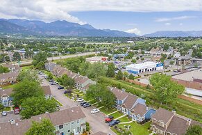 3brstate Park&mountainsnearby Lake