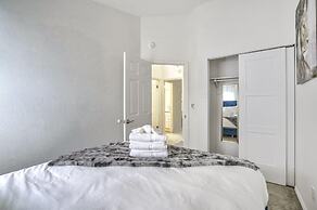 3brstate Park&mountainsnearby Lake