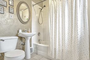 2BR Central Location Big Backyard & Dog Friendly!