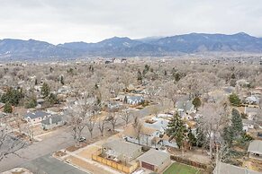 2BR Central Location Big Backyard & Dog Friendly!