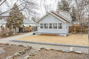 2BR Central Location Big Backyard & Dog Friendly!