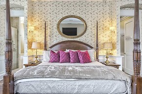 Broadmoor Luxury Mansion 5 Star Experience Theater Cheyenne Mountain V