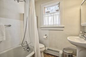 3brminutes to Downtowndog Friendly