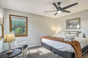 4BD Palmer Lake Mountain Getaway & Local Attractions