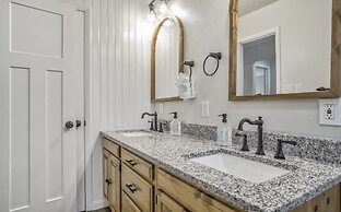 4BD Palmer Lake Mountain Getaway & Local Attractions