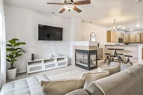 3brmodern Homenearby Parks & Mountains