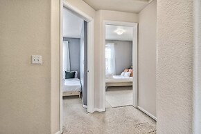 3brmodern Homenearby Parks & Mountains